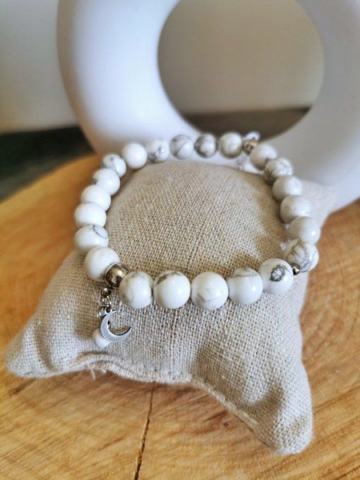 Bracelet moon howlite