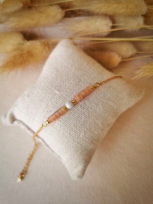 Bracelet "Ella" pierre de soleil et howlite