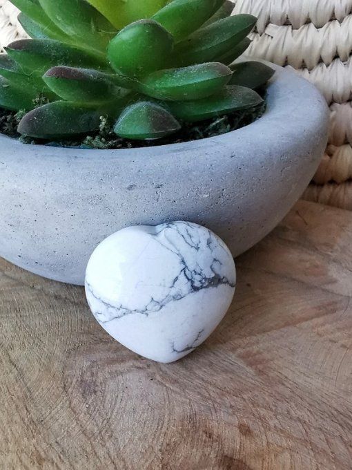 Howlite de coeur