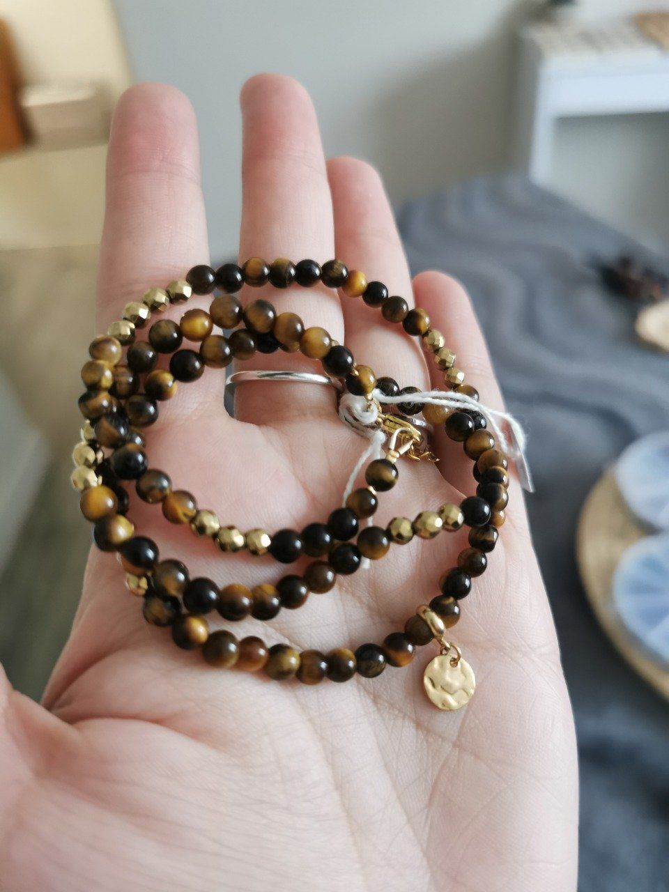 Commande. Mme rivière